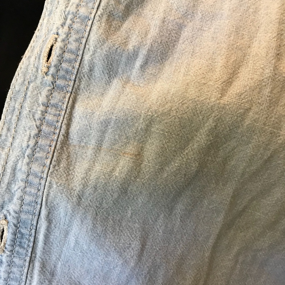 Gap Chambray Button Down Blouse W/Pockets Size S - image 6